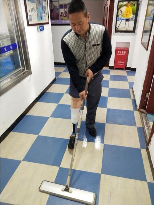 本次共安装大腿假肢,小腿假肢,矫形器等11例